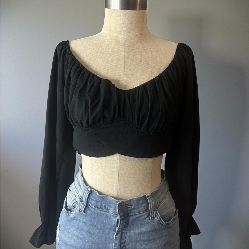 Chic Black Women's Blouse with Long Sleeves